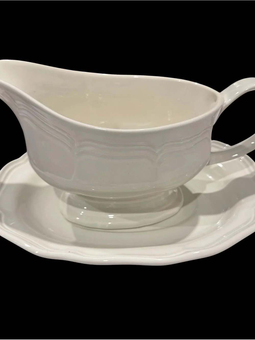 Mikasa White Porcelain Gravy Boat with Underplate